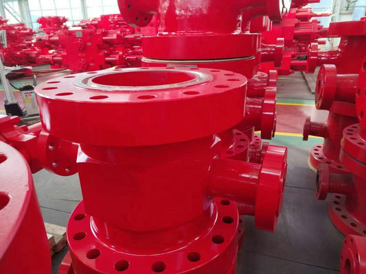 Api 6A incrocio del fango del controllo dei pozzi della testa di pozzo della bobina della tubatura da 10000 PSI